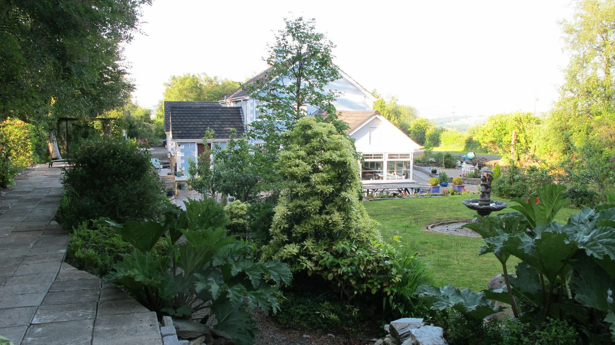 Five Oaks Bed & Breakfast Лъндъндери Екстериор снимка